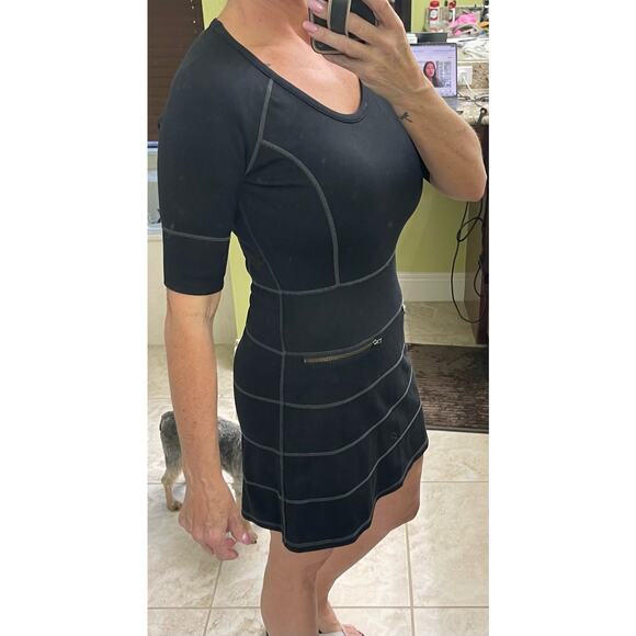 ATHLETA Strata Stretch Ponte Dress Style 918982 Black Travel Short Sleeve Sz XSP - Picture 3 of 9